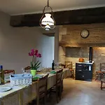 Domaine De Nazere Avezan