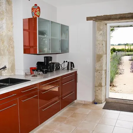 Domaine De Nazere * Avezan
