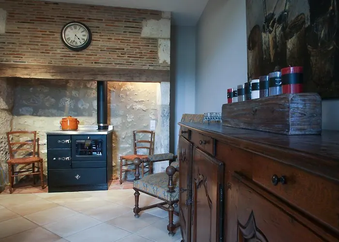 Domaine De Nazere * Avezan