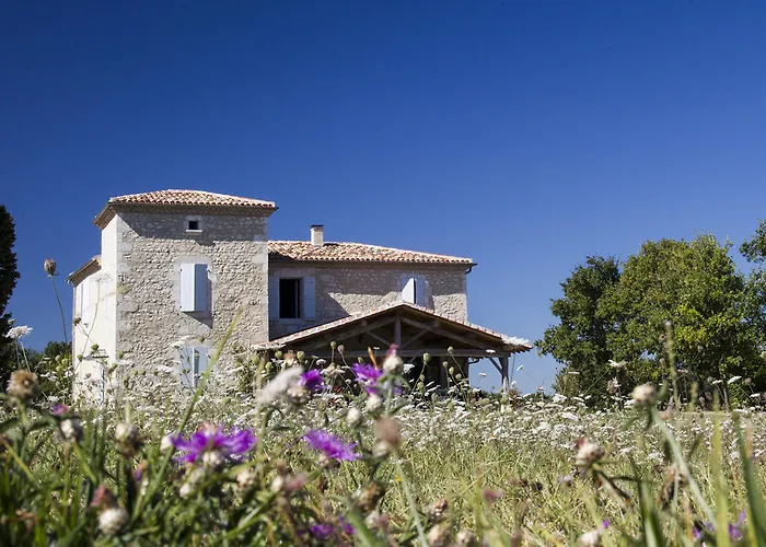 Casa de Férias Domaine De Nazere Avezan