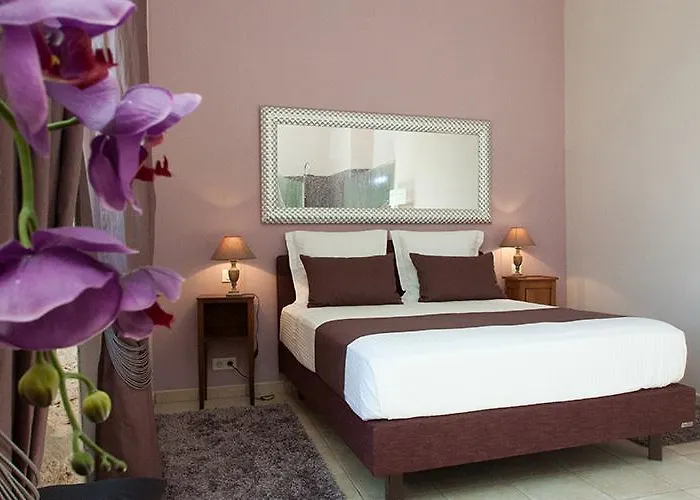 Domaine De Nazere * Avezan