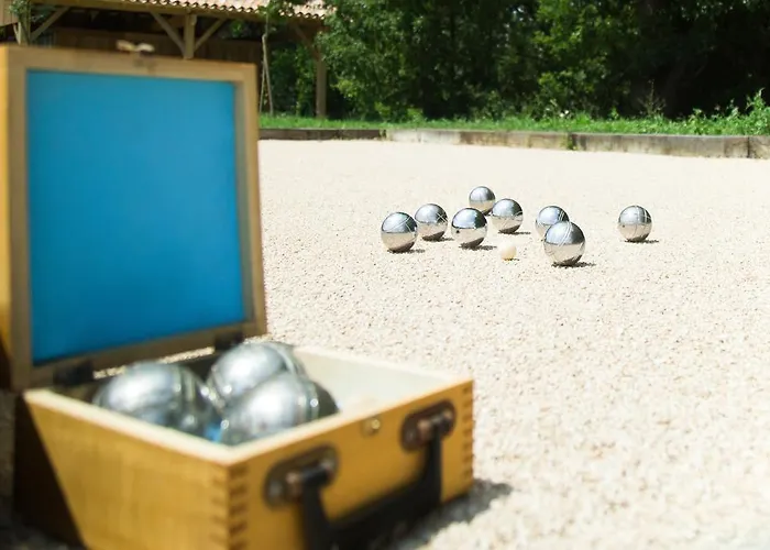 Domaine De Nazere * Avezan