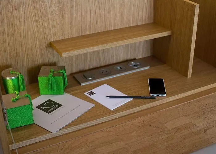 Domaine De Nazere * Avezan