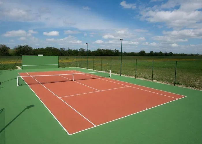 Domaine De Nazere * Avezan